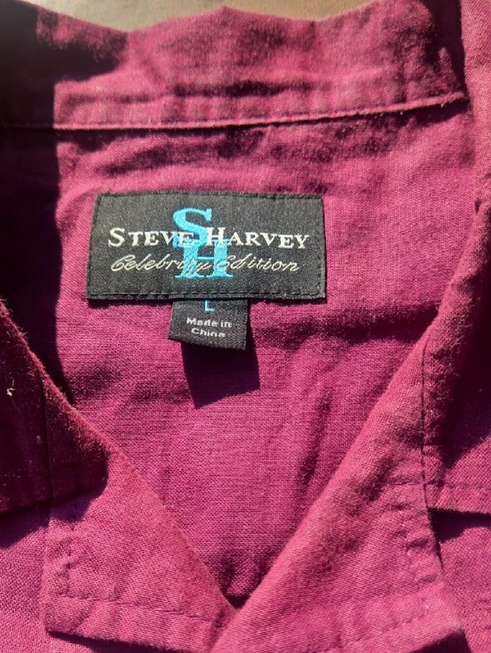 Steve Harveys  Men's Short-Sleeve Button-Up Shirt And Pants Suit- Burgundy